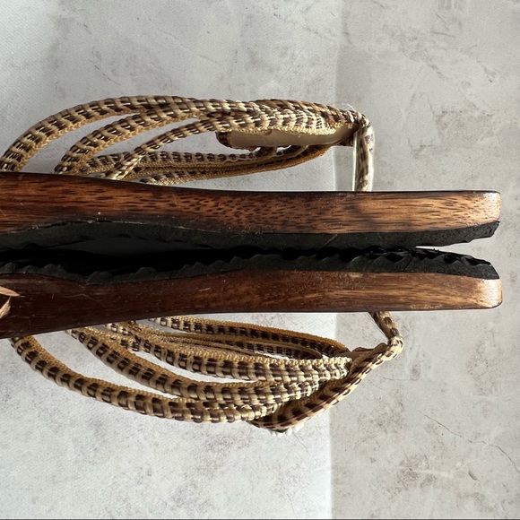 Seashells Carved Wooden Art Japanese Inspired Geta Sandal  41 - Picture 7 of 13